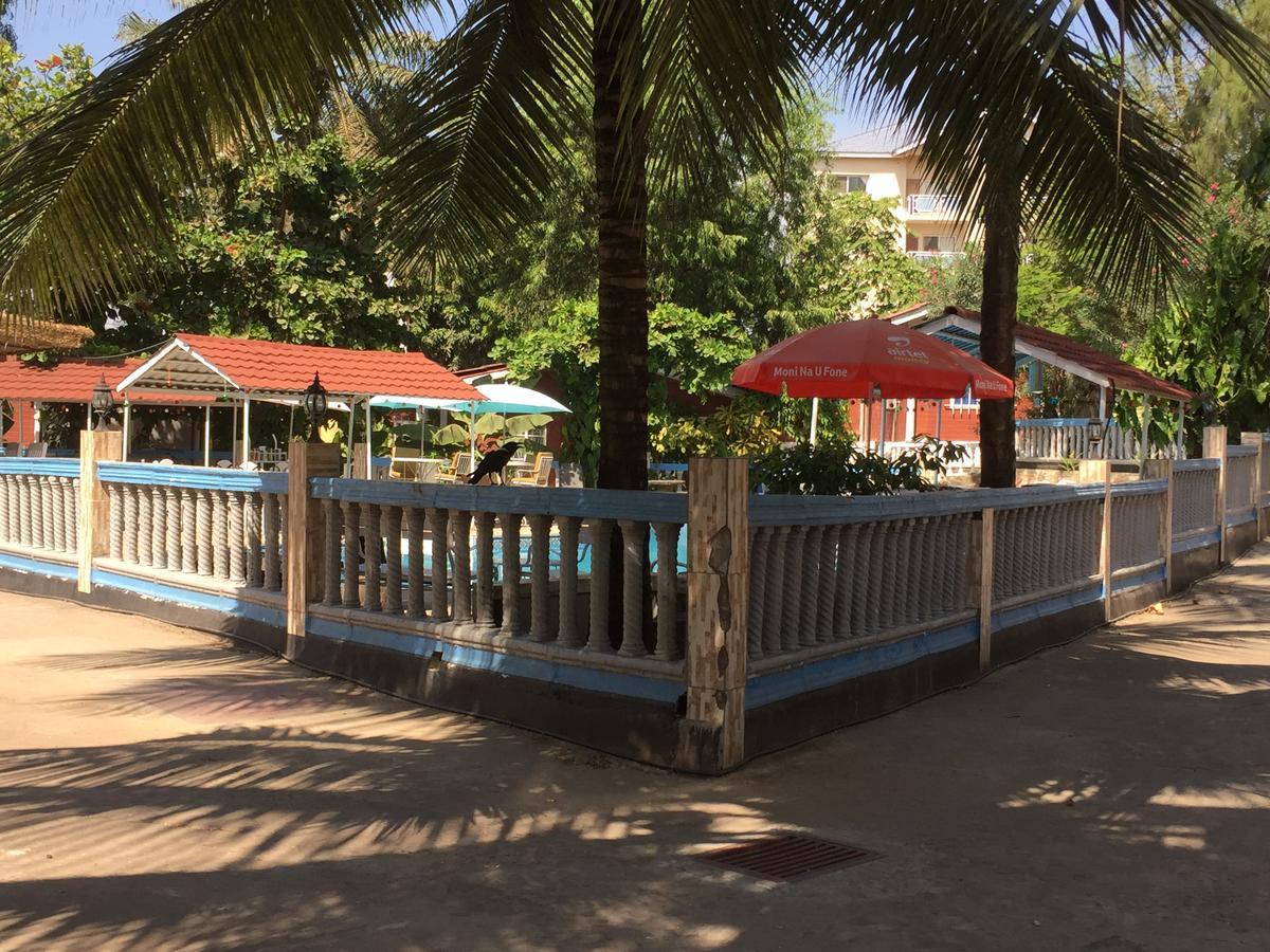 The Family Kingdom Resort Freetown Exterior photo