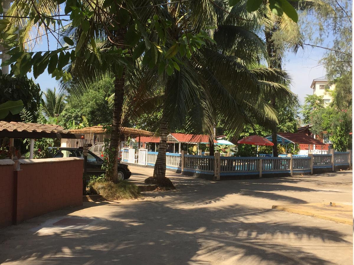 The Family Kingdom Resort Freetown Exterior photo