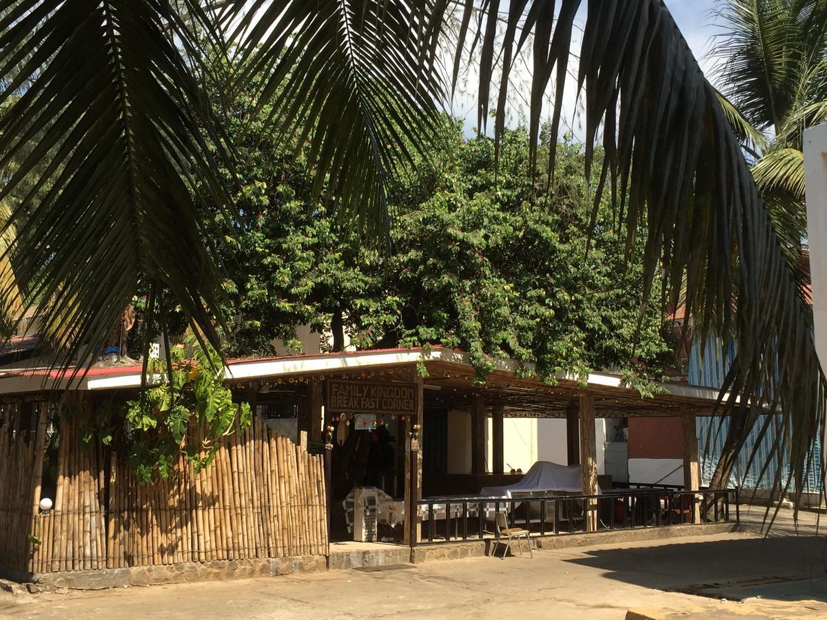 The Family Kingdom Resort Freetown Exterior photo